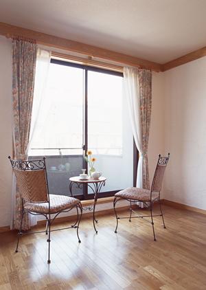 オーダーテーブル対応の国産一枚板のお店